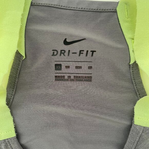 Bundle of 5 Nike Tops - Picture 4 of 16